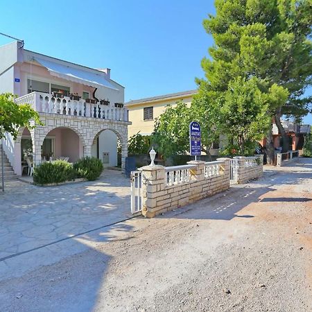 Villa Neyla Vir Exterior foto